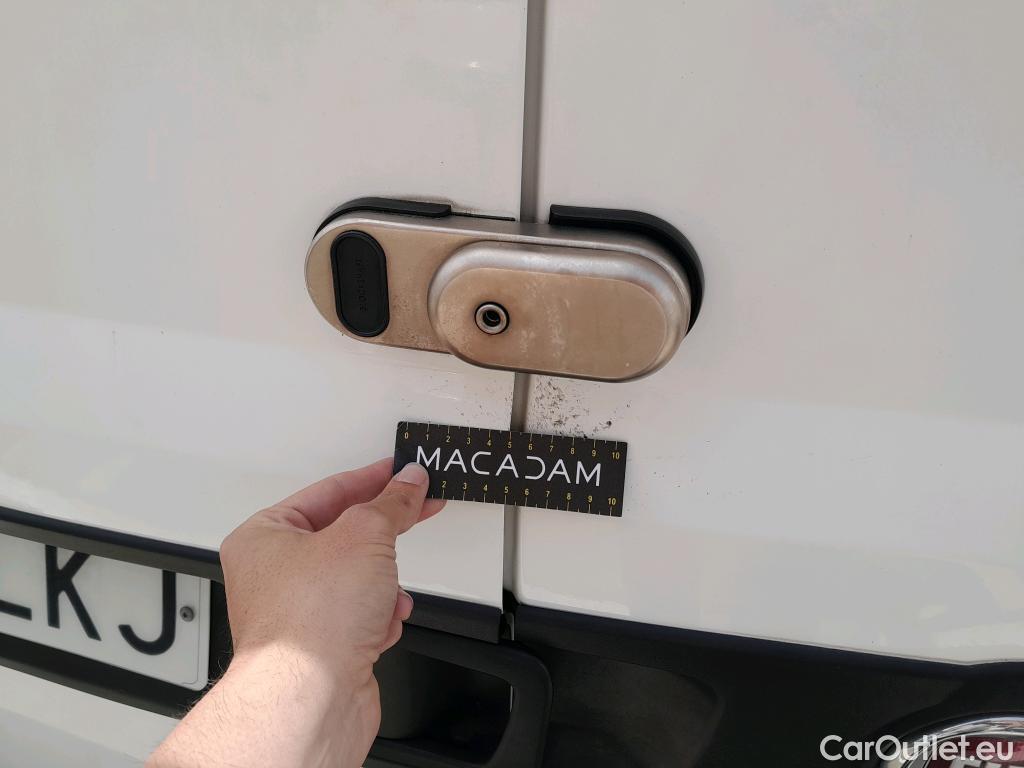  Fiat  Doblo FIAT Doblò Cargo/2015/3P/furgón derivado de turismo Cargo Base Plus 1.4 Tjet 89kW GNC  #33