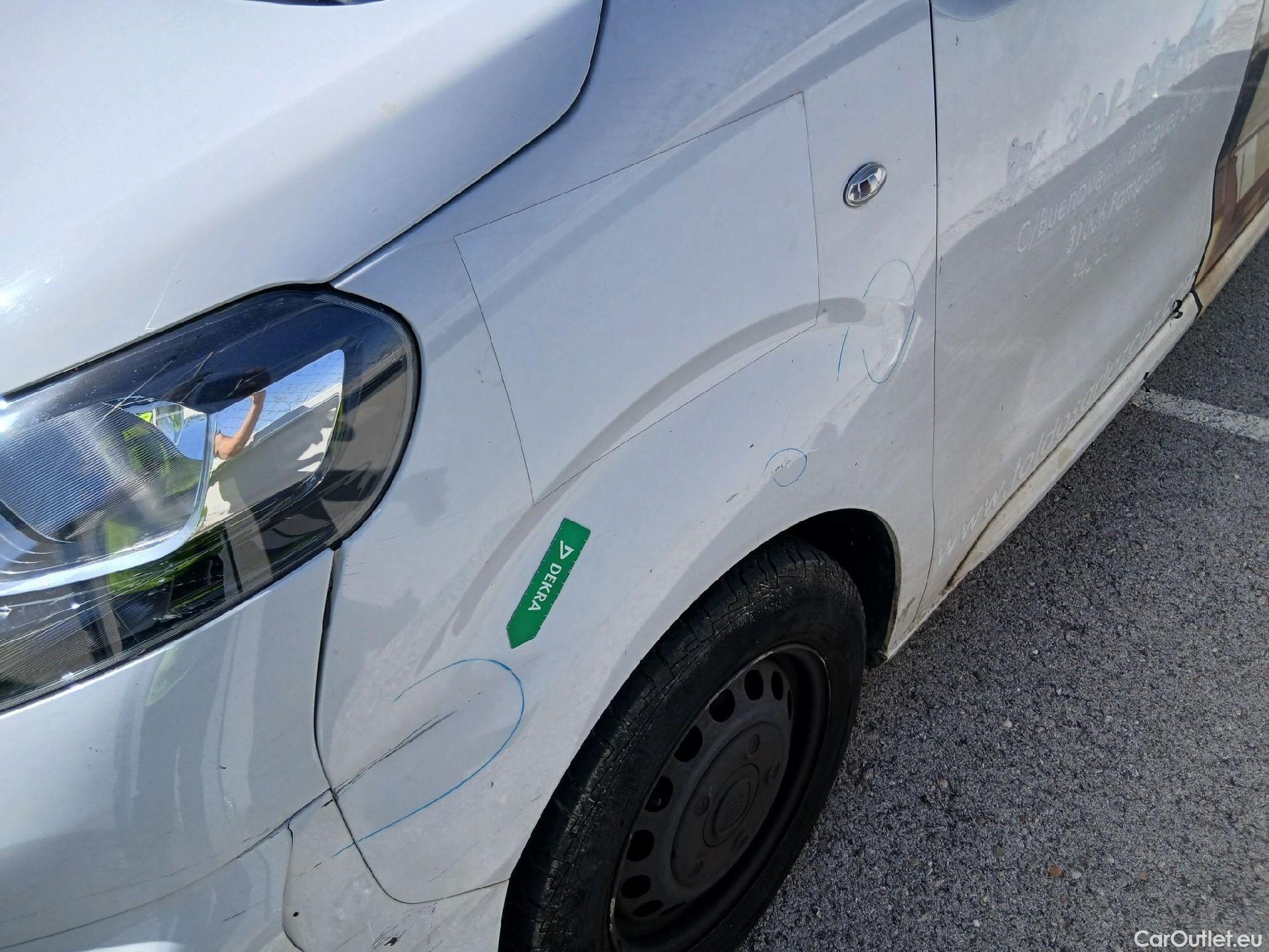  Fiat  Scudo FIAT  / 4P /  Furgón L2 120cv MT6 Business  #18
