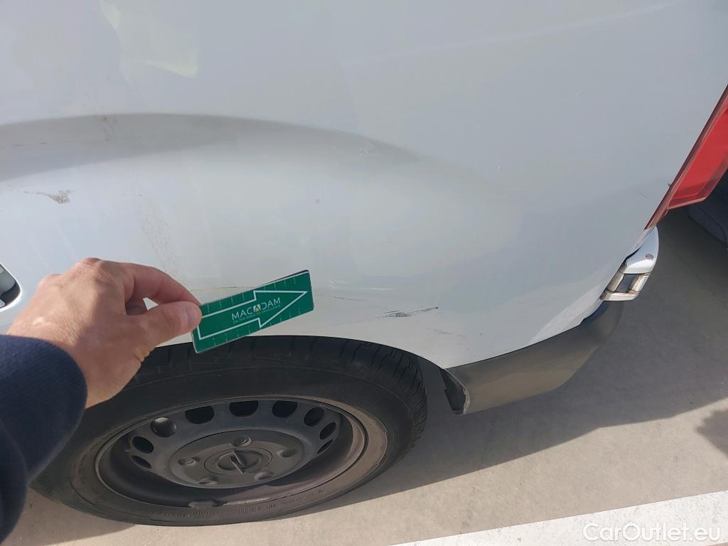  Opel  Vivaro OPEL  / 2019 / 4P / furgón 1.5 BlueHDi 74kW (100CV) M Std #4