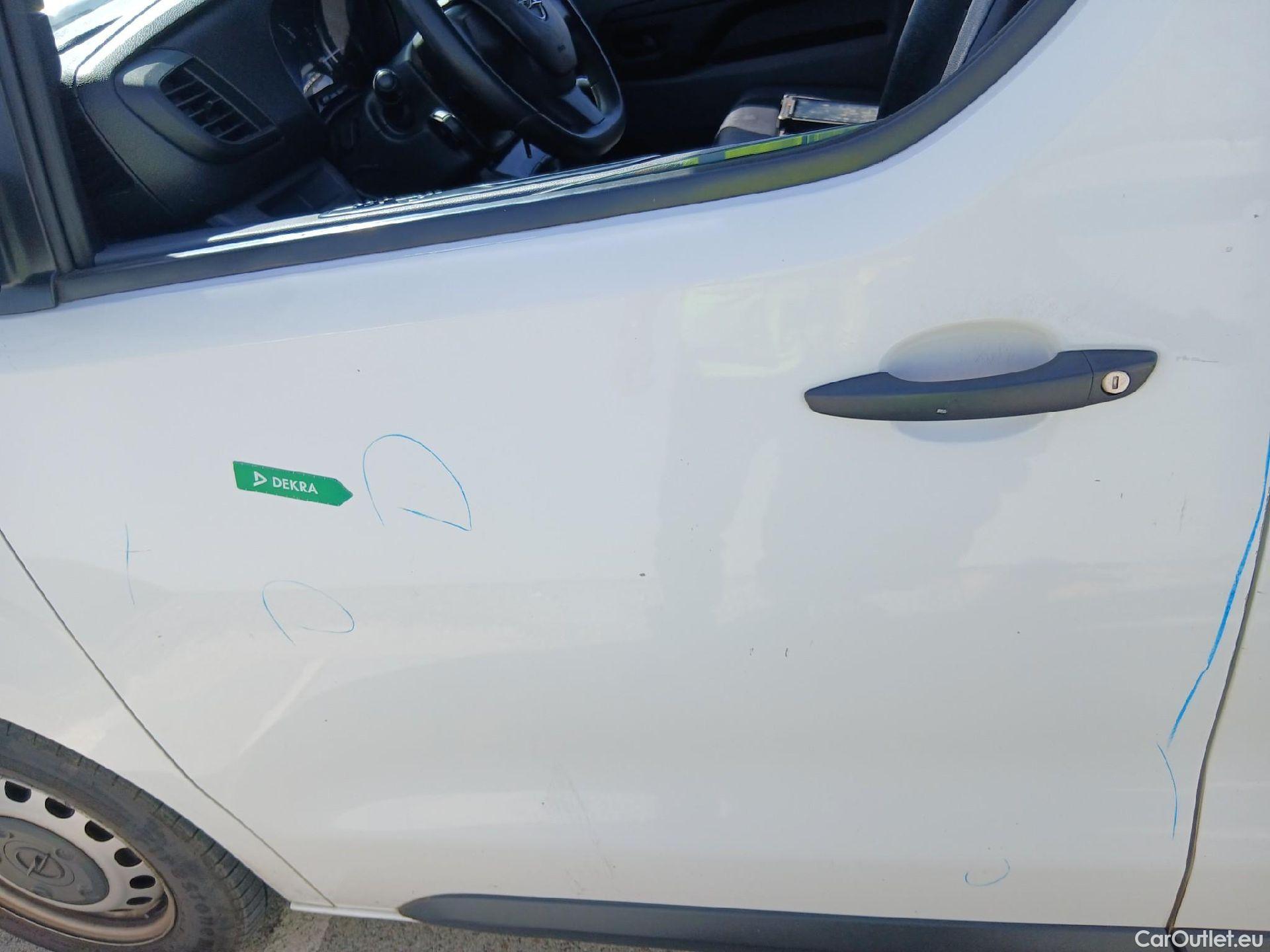  Opel  Vivaro OPEL  / 2019 / 4P / furgón 1.5 Diésel 88kW (120CV) M Std Select #13