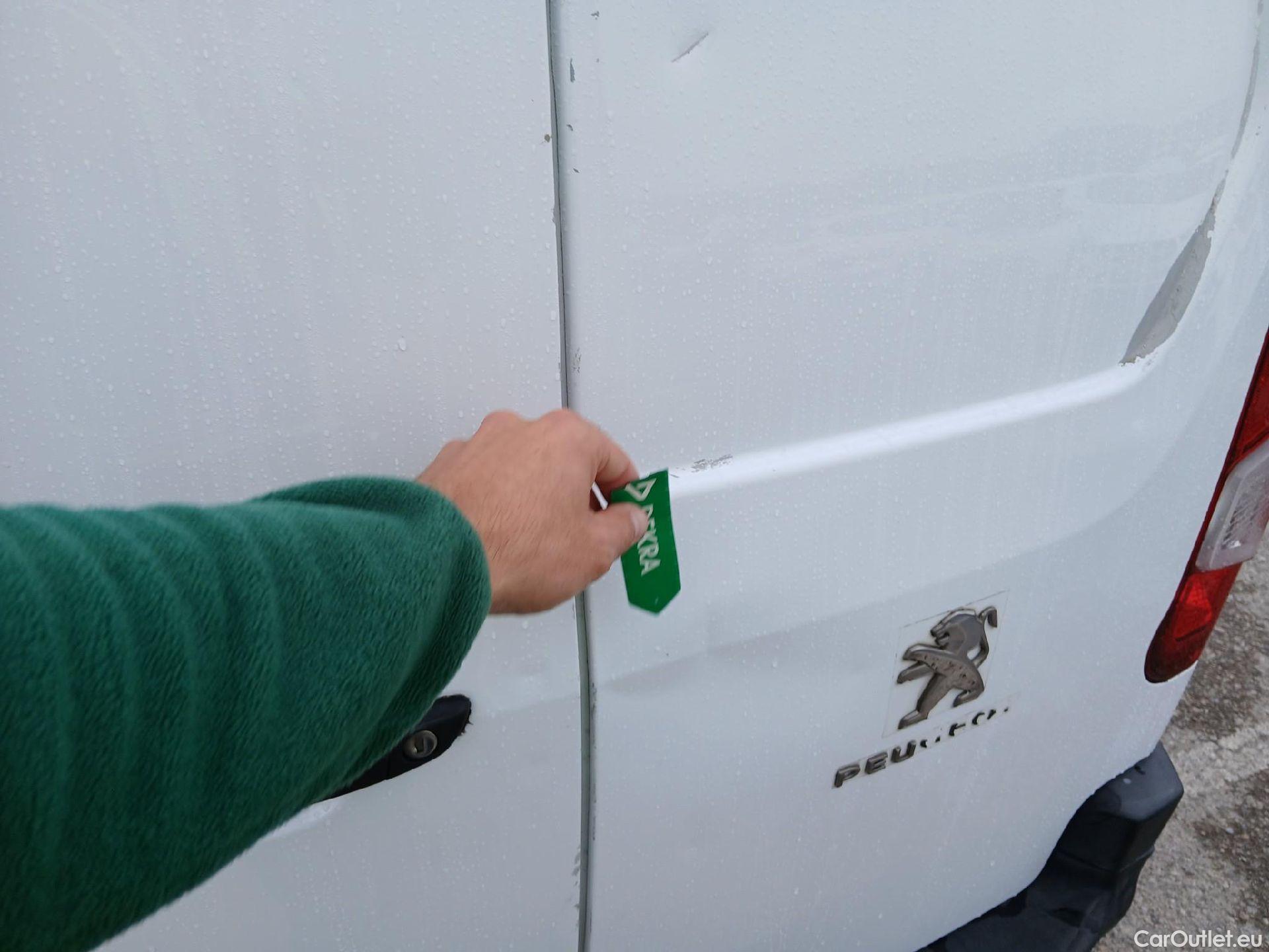  Peugeot  Partner PEUGEOT  / 2018 / 4P / furgón derivado de turismo Premium Standard 600kg BlueHDi 73kW #22