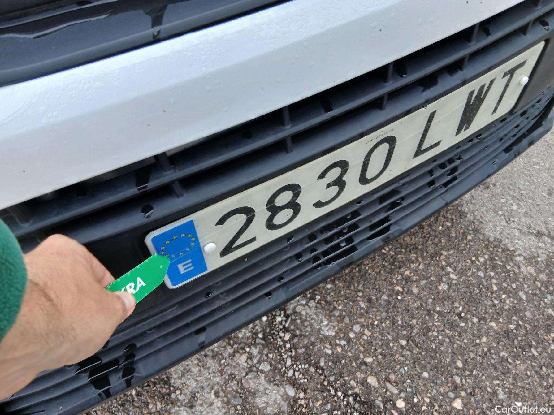  Peugeot  Partner PEUGEOT  / 2018 / 4P / furgón derivado de turismo Premium Standard 600kg BlueHDi 73kW #7