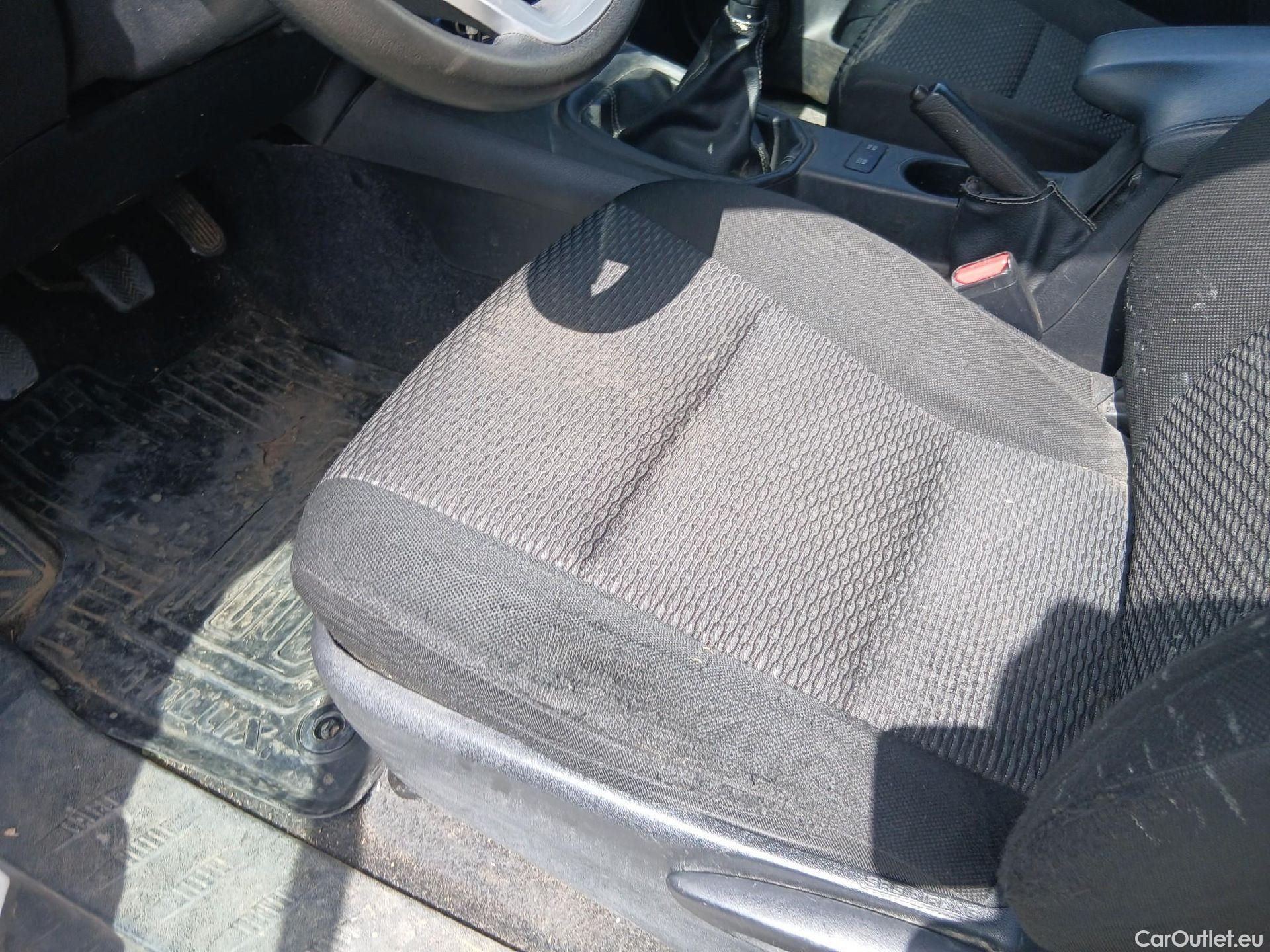  Toyota  Hilux TOYOTA  VU 2p 7G pickup 2.4 D-4D Cabina Extra GX 4x4 #20