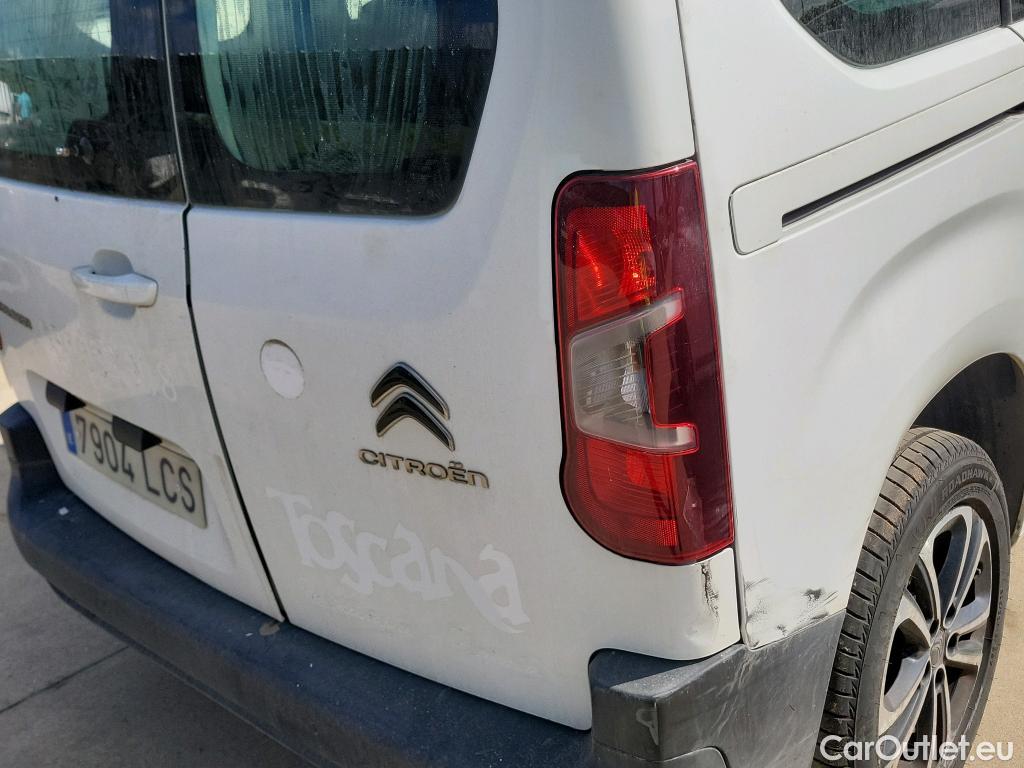  Citroen  Berlingo CITROEN  / 2018 / 5P / monovolumen compacto Talla M BlueHDi 100 100 AÑOS #12