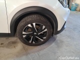 Peugeot  2008 PEUGEOT  / 2019 / 5P / CROSSOVER BLUEHDI 130 EAT8 ALLURE S/S AUT. #99