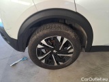  Peugeot  2008 PEUGEOT  / 2019 / 5P / CROSSOVER BLUEHDI 130 EAT8 ALLURE S/S AUT. #101