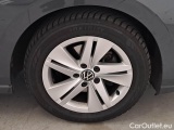  Volkswagen  Golf  VOLKSWAGEN / 2019 / 5P / BERLINA 2.0 TDI SCR LIFE DSG #17