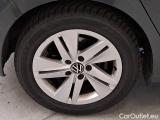  Volkswagen  Golf  VOLKSWAGEN / 2019 / 5P / BERLINA 2.0 TDI SCR LIFE DSG #107