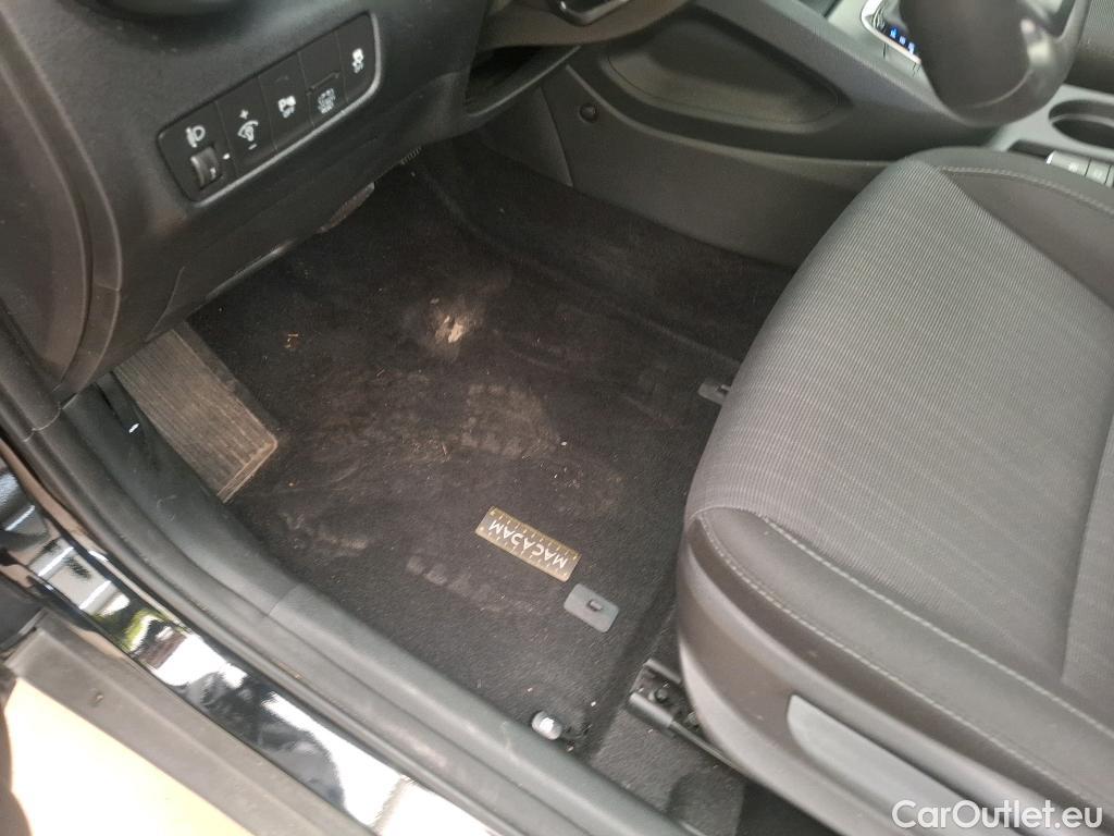  Hyundai  Konna HYUNDAI Kona / 2020 / 5P / SUV 1.6 HYBRID 141 BUSINESS HEV #19