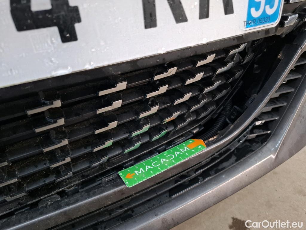  Peugeot  208 PEUGEOT  / 2019 / 5P / Berline Puretech 75 S&S Active Business #25