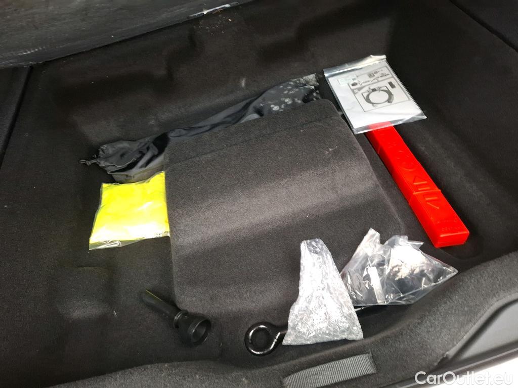  LYNK & Co  01 LYNK & CO  / 2020 / 5P / SUV 1.5 261ch  Hybride Rechargeable OPERATION STOCK #9
