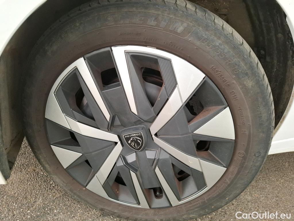  Peugeot  208 PEUGEOT  / 2023 / 5P / Berline PureTech 100 S&S Active #14