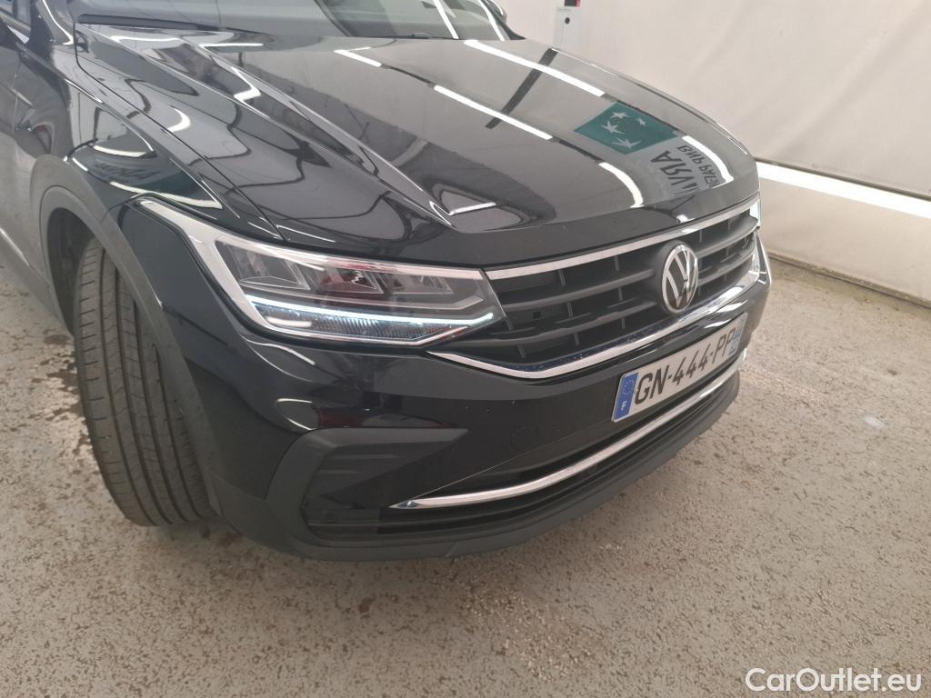  Volkswagen  Tiguan VOLKSWAGEN  2020 5P SUV 1.5 TSI 150 DSG7 LIFE BUSI #44