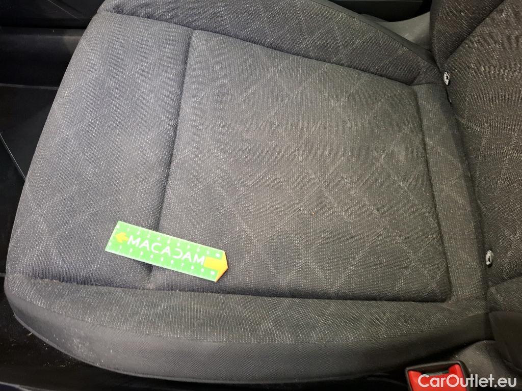  Volkswagen  Golf  VOLKSWAGEN SW / 2020 / 5P / Break 2.0 TDI SCR 115 DSG7 Life Business #41