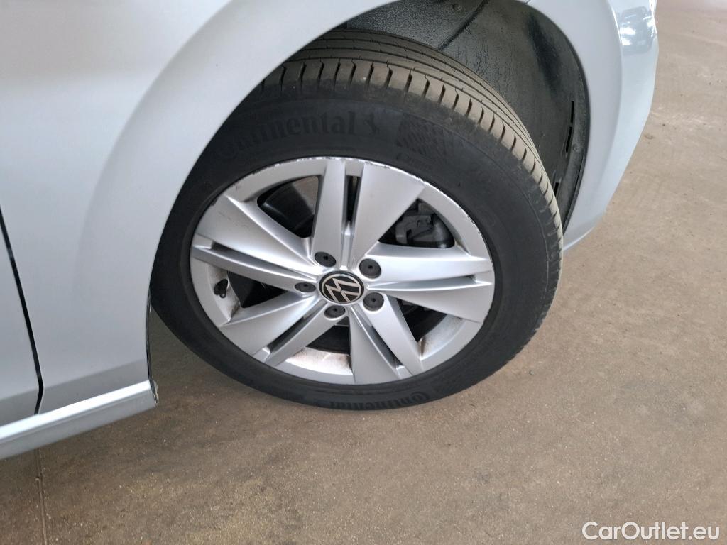  Volkswagen  Golf  VOLKSWAGEN SW / 2020 / 5P / Break 2.0 TDI SCR 115 DSG7 Life Business #23
