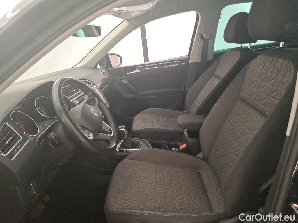  Volkswagen  Tiguan VOLKSWAGEN  2020 5P SUV 1.5 TSI 150 DSG7 LIFE BUSI #27