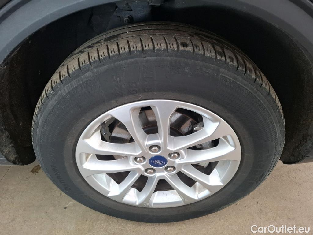  Ford  Kuga FORD  / 2019 / 5P / SUV 2.5 Dur 225 hybrid PHEV Pshift Titanium #57