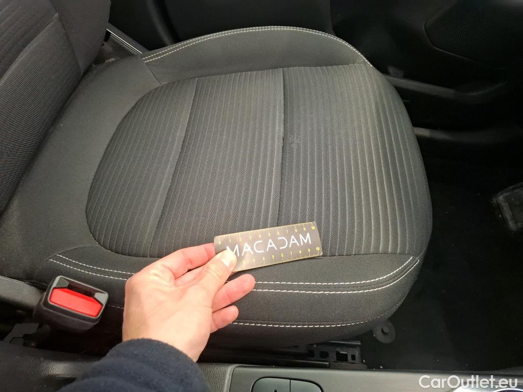  Ford  Kuga FORD  / 2019 / 5P / SUV 2.5 Dur 225 hybrid PHEV Pshift Titanium #44