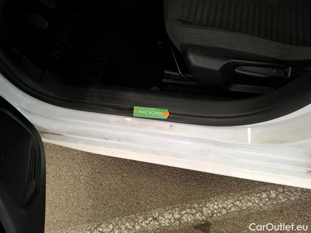  Peugeot  208  Active 1.2 PureTech 100CV BVM6 E6d #14