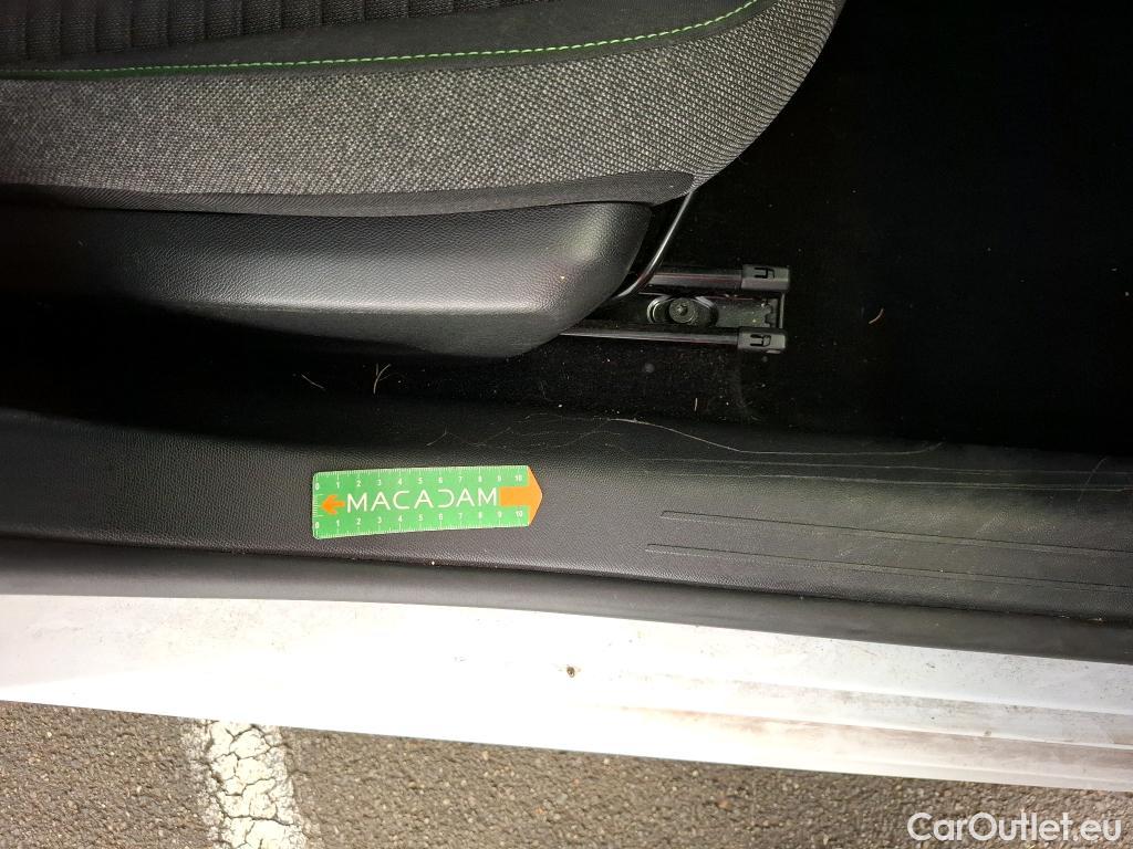  Peugeot  208  Active 1.2 PureTech 100CV BVM6 E6d #19