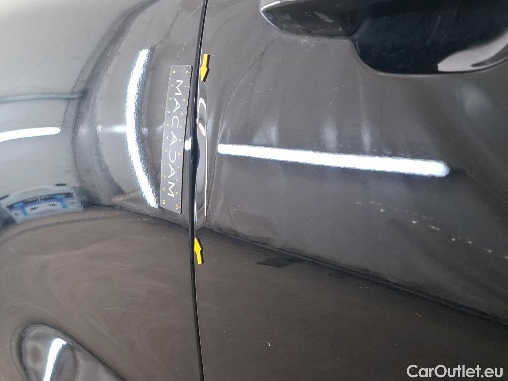  Ford  Kuga FORD  / 2019 / 5P / SUV 2.5 Dur 225 hybrid PHEV Pshift Titanium #7