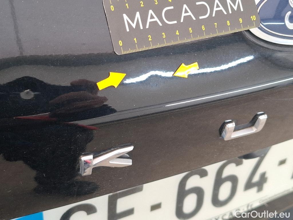  Ford  Kuga FORD  / 2019 / 5P / SUV 2.5 Dur 225 hybrid PHEV Pshift Titanium #33