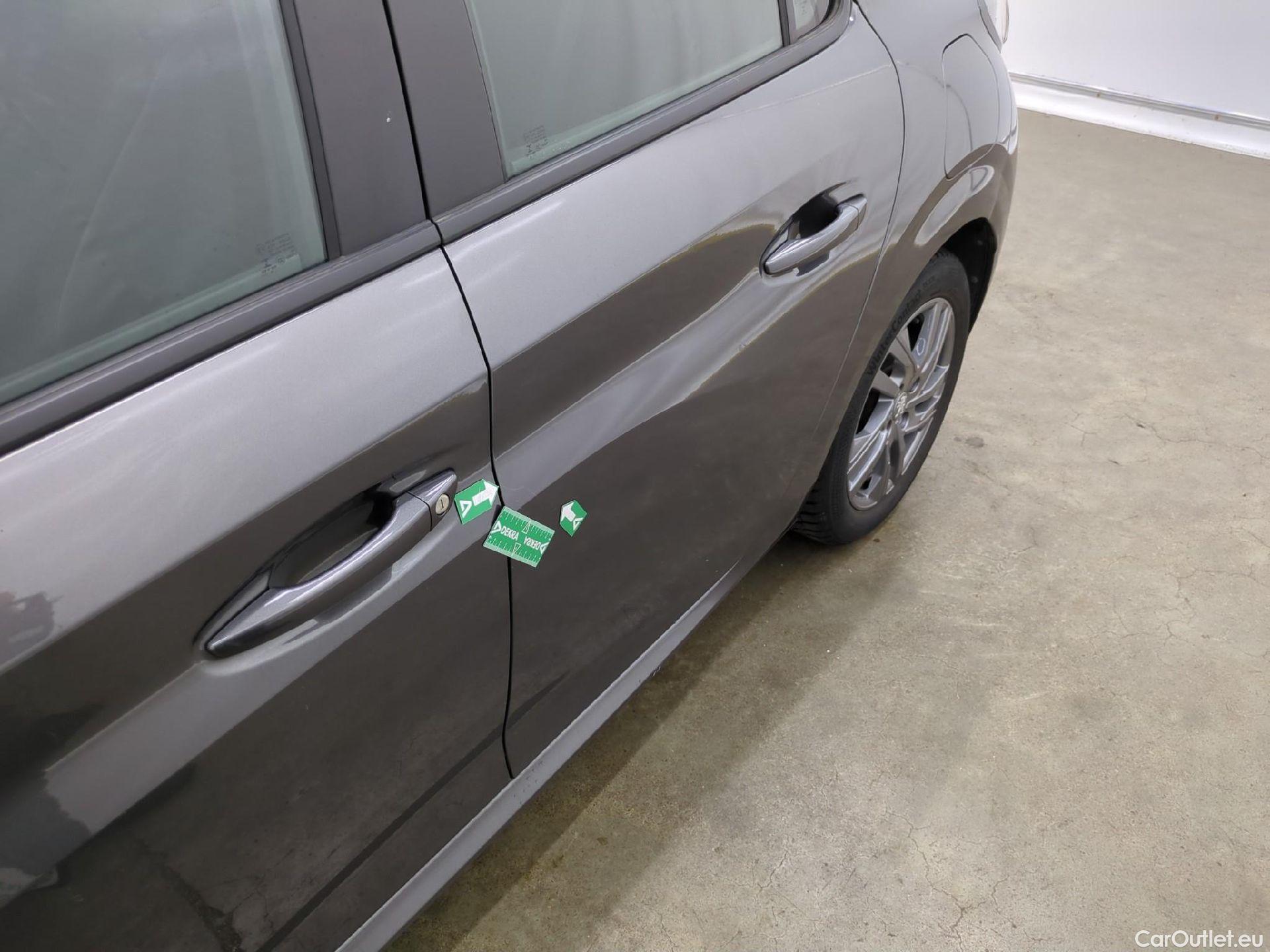  Peugeot  208 PEUGEOT  / 2019 / 5P / Berline Puretech 75 S&S Active Business #31