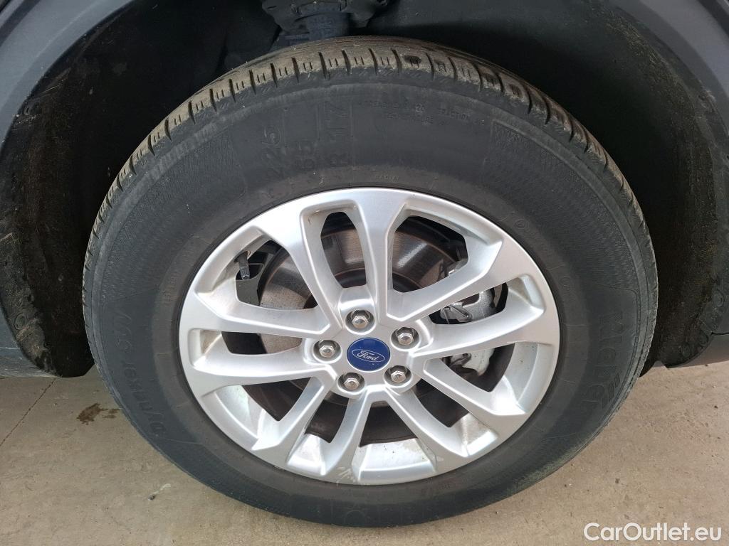  Ford  Kuga FORD  / 2019 / 5P / SUV 2.5 Dur 225 hybrid PHEV Pshift Titanium #58