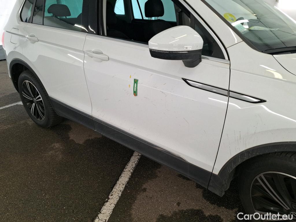  Volkswagen  Tiguan VOLKSWAGEN  / 2020 / 5P / SUV 2.0 TDI 150 DSG7 Elegance #18