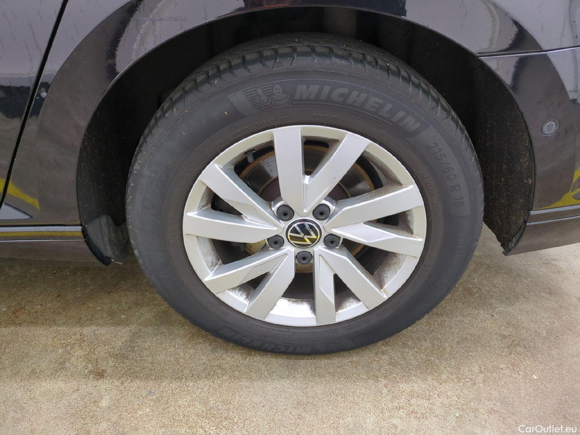  Volkswagen  Passat  Break Life Plus 2.0 TDI 120CV BVA7 E6d #8
