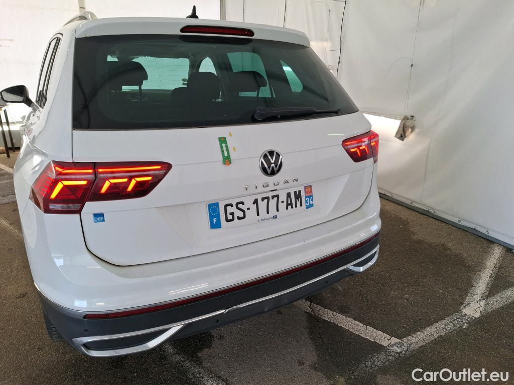  Volkswagen  Tiguan VOLKSWAGEN  / 2020 / 5P / SUV 2.0 TDI 150 DSG7 Elegance #25