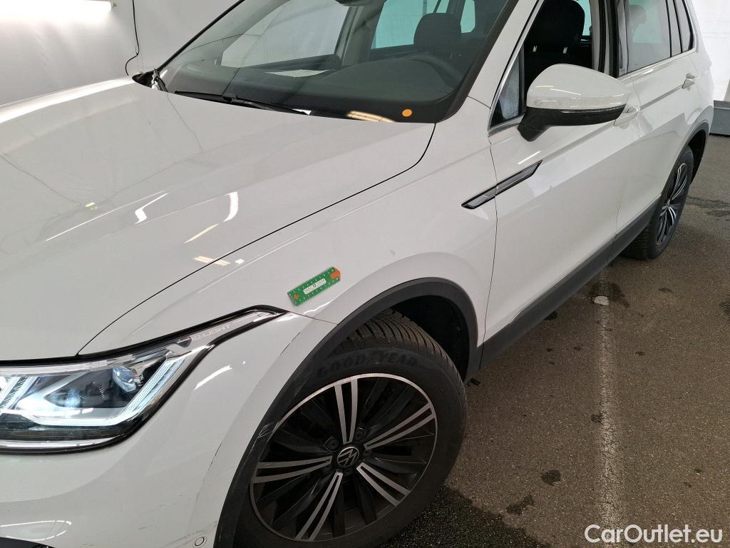  Volkswagen  Tiguan VOLKSWAGEN  / 2020 / 5P / SUV 2.0 TDI 150 DSG7 Elegance #39