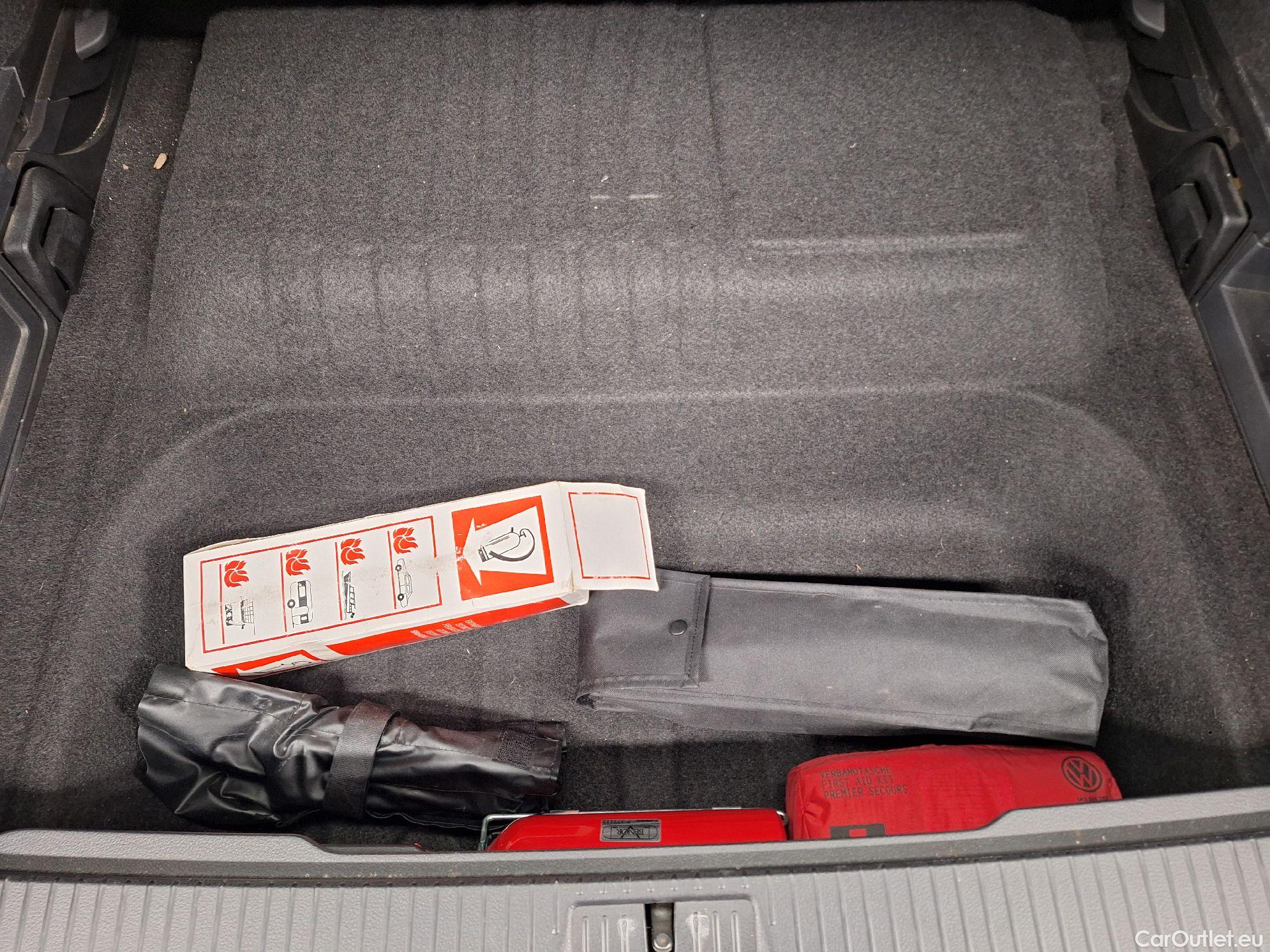  Volkswagen  Passat VW,  Variant FL'19, Volkswagen  Variant 1.4 TSI DSG6 GTE Busines #4