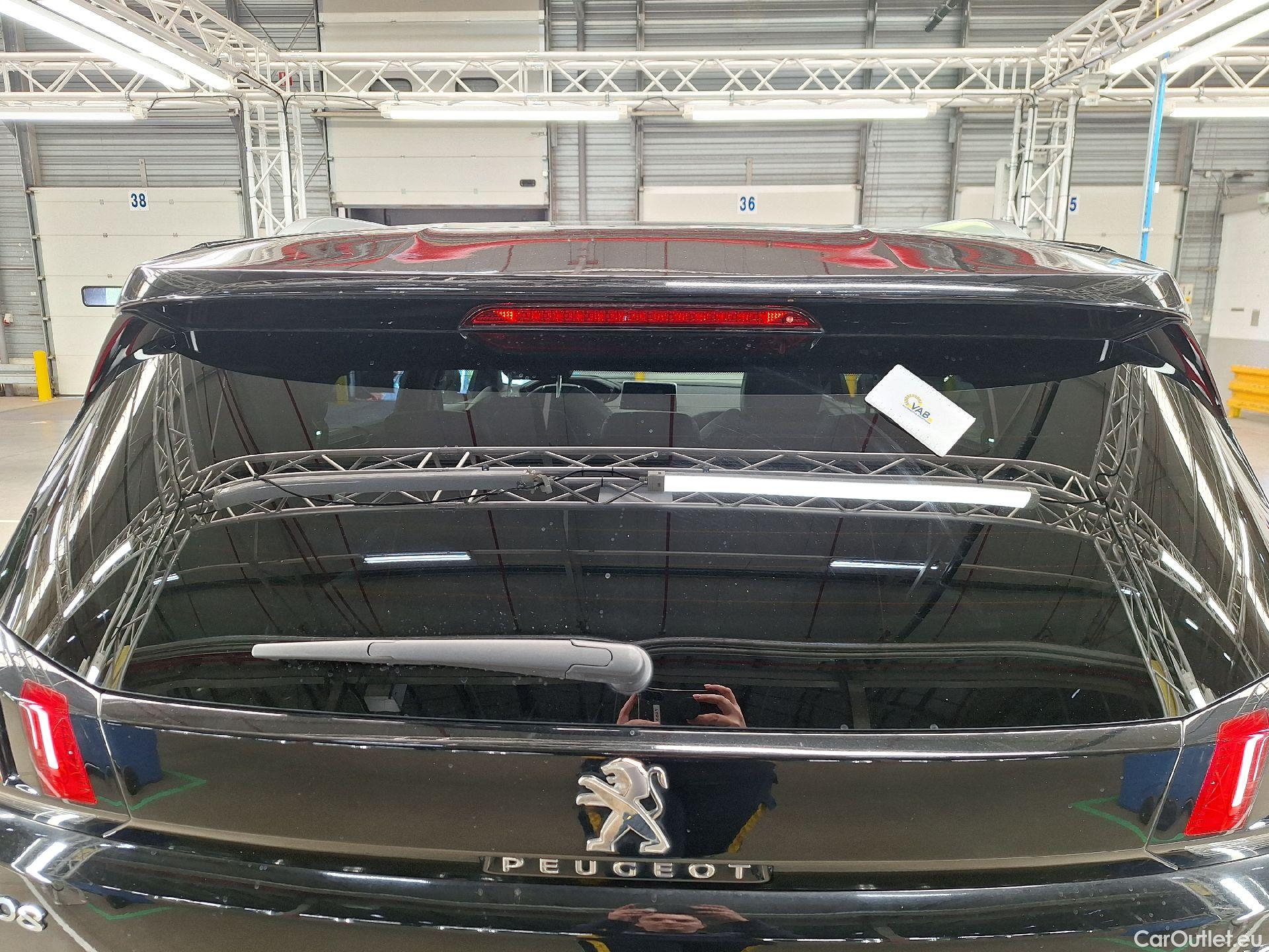  Peugeot  5008 Peugeot,  '16, Peugeot  1.5 BlueHDi 96kW S&S EAT8 GT Line 5d #80
