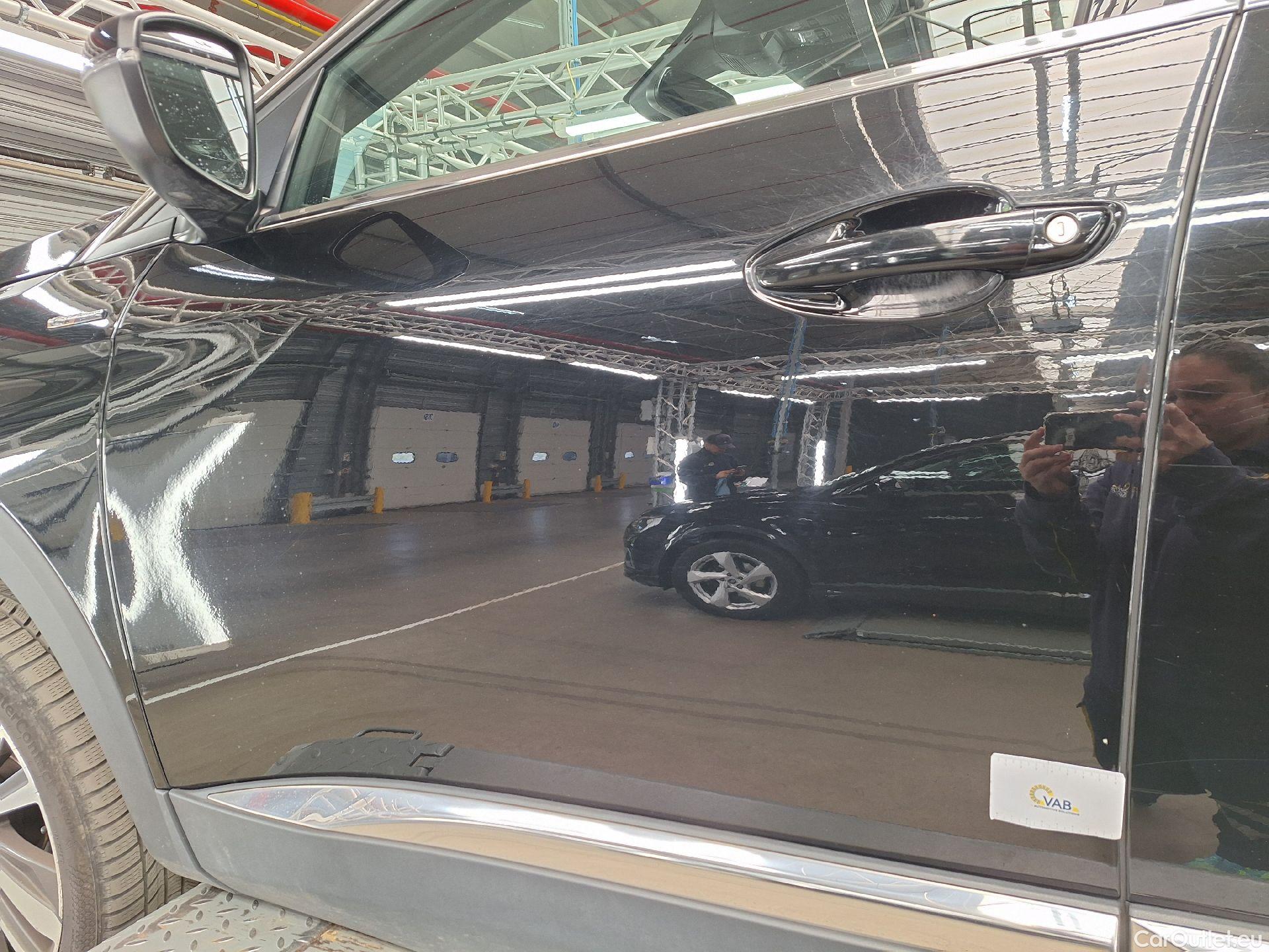  Peugeot  5008 Peugeot,  '16, Peugeot  1.5 BlueHDi 96kW S&S EAT8 GT Line 5d #56