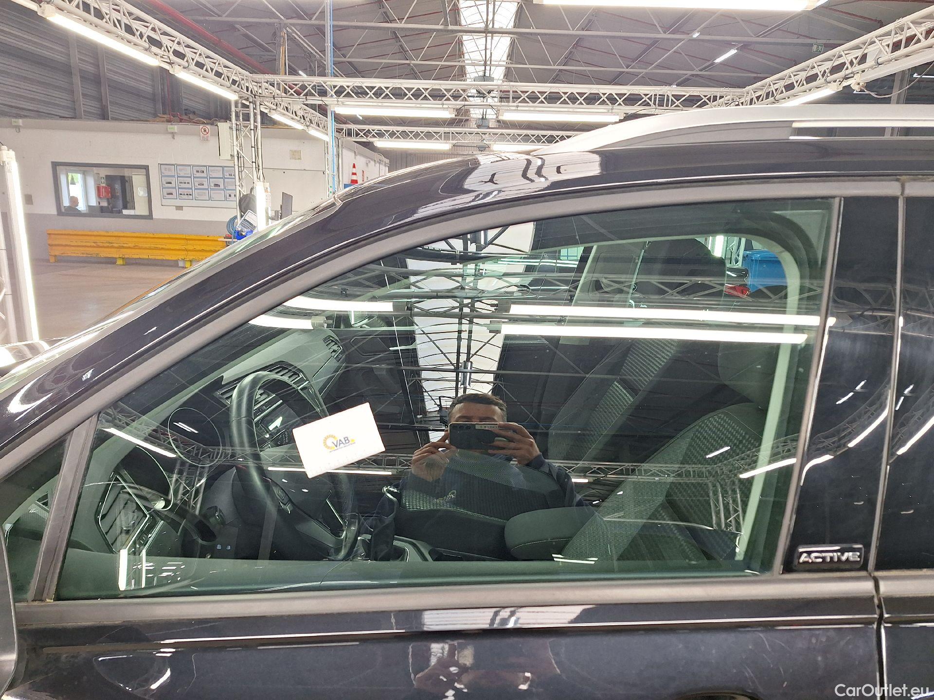  Volkswagen  Tiguan VW,  FL'20, Volkswagen  2.0 TDI 90kW Active 5d #13