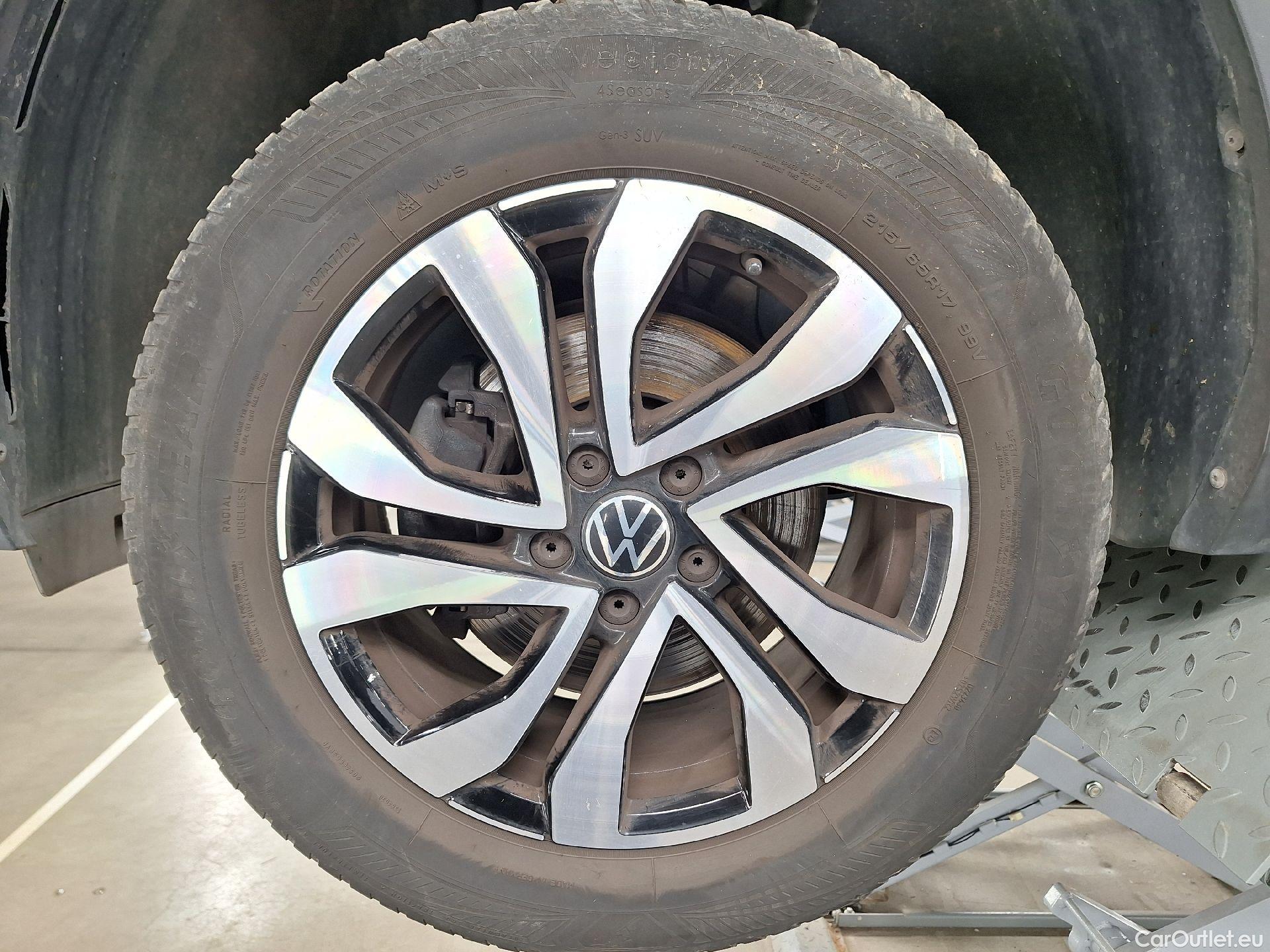  Volkswagen  Tiguan VW,  FL'20, Volkswagen  2.0 TDI 90kW Active 5d #56