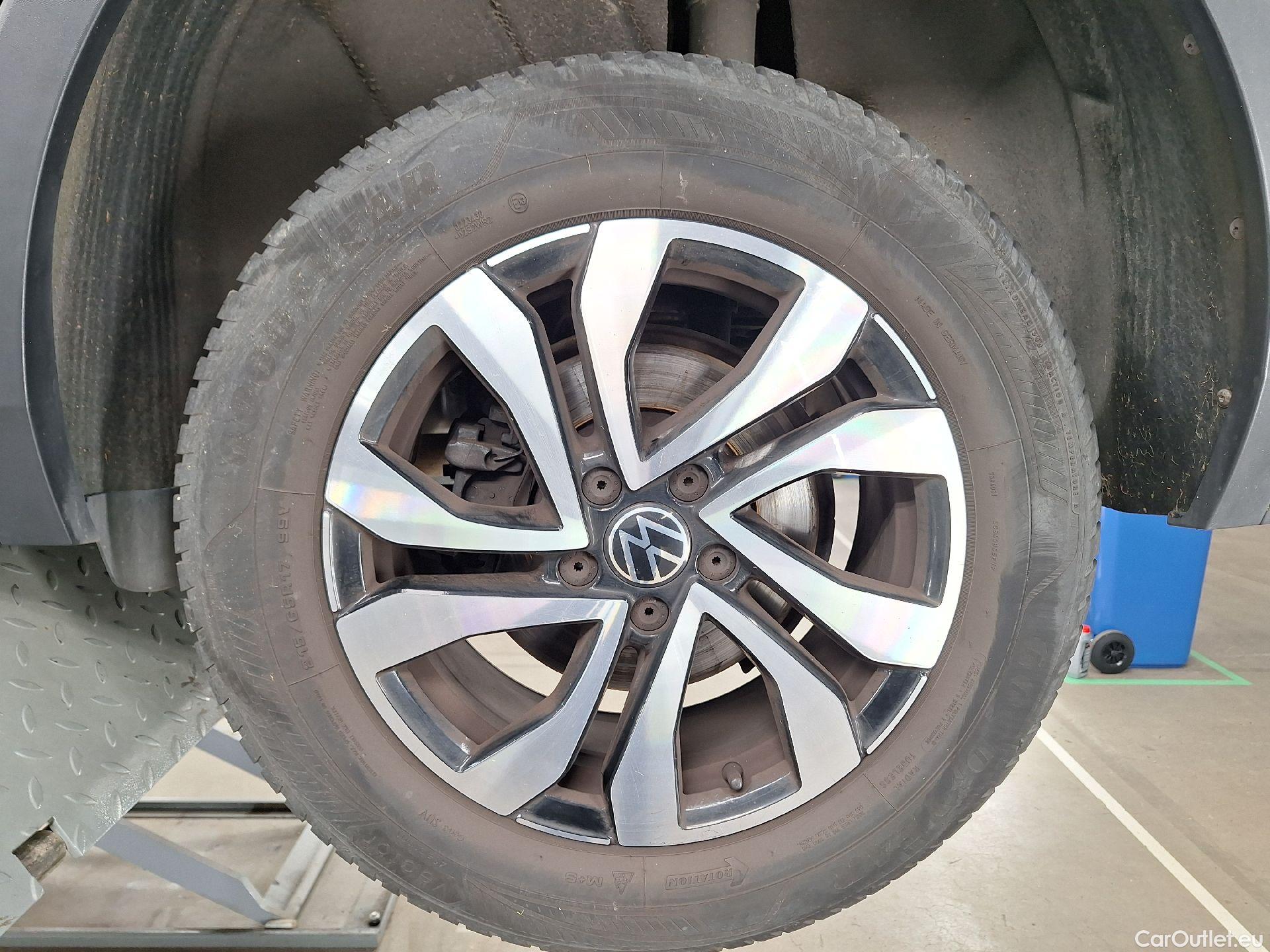  Volkswagen  Tiguan VW,  FL'20, Volkswagen  2.0 TDI 90kW Active 5d #59