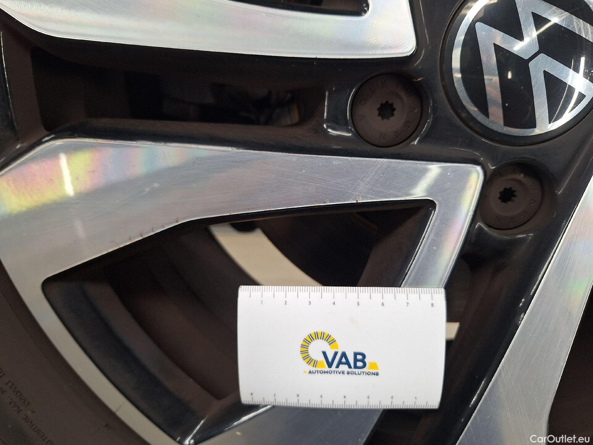  Volkswagen  Tiguan VW,  FL'20, Volkswagen  2.0 TDI 90kW Active 5d #61