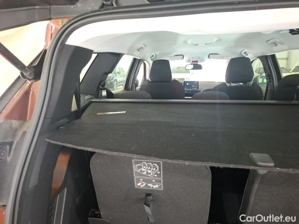  Peugeot  5008  Active Pack 1.5 HDi 130CV BVM6 7 Sieges E6d #15