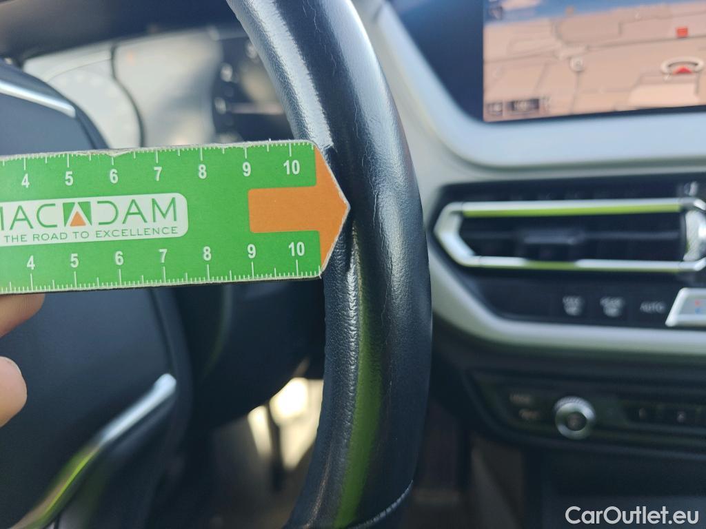  Bmw  Serie 1 BMW  / 2019 / 5P / berlina con portón 118i #17