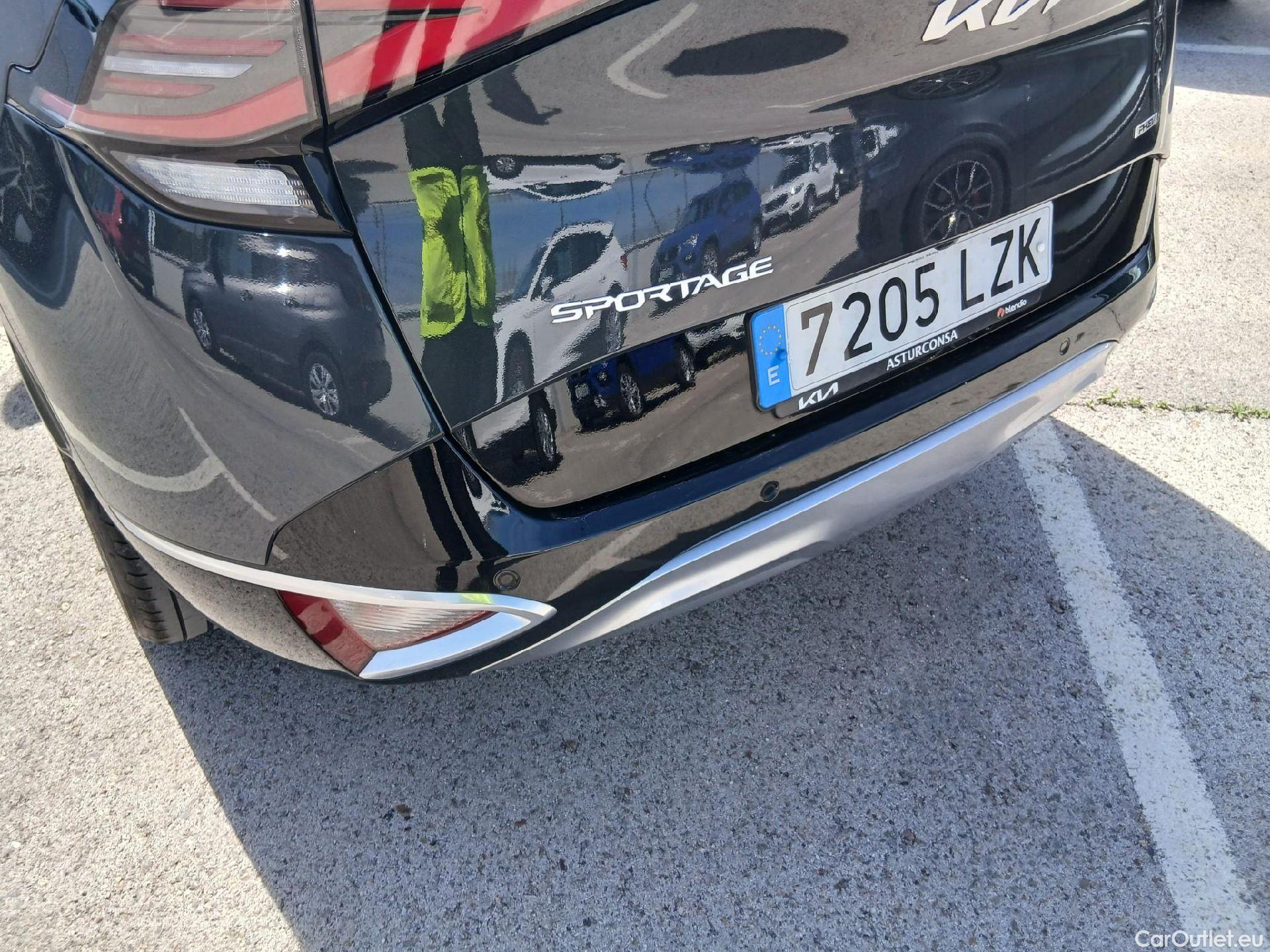  KIA  Sportage KIA  / 2022 / 5P / todoterreno 1.6 T-GDi PHEV 198kW (265CV) Tech 4X4 #14