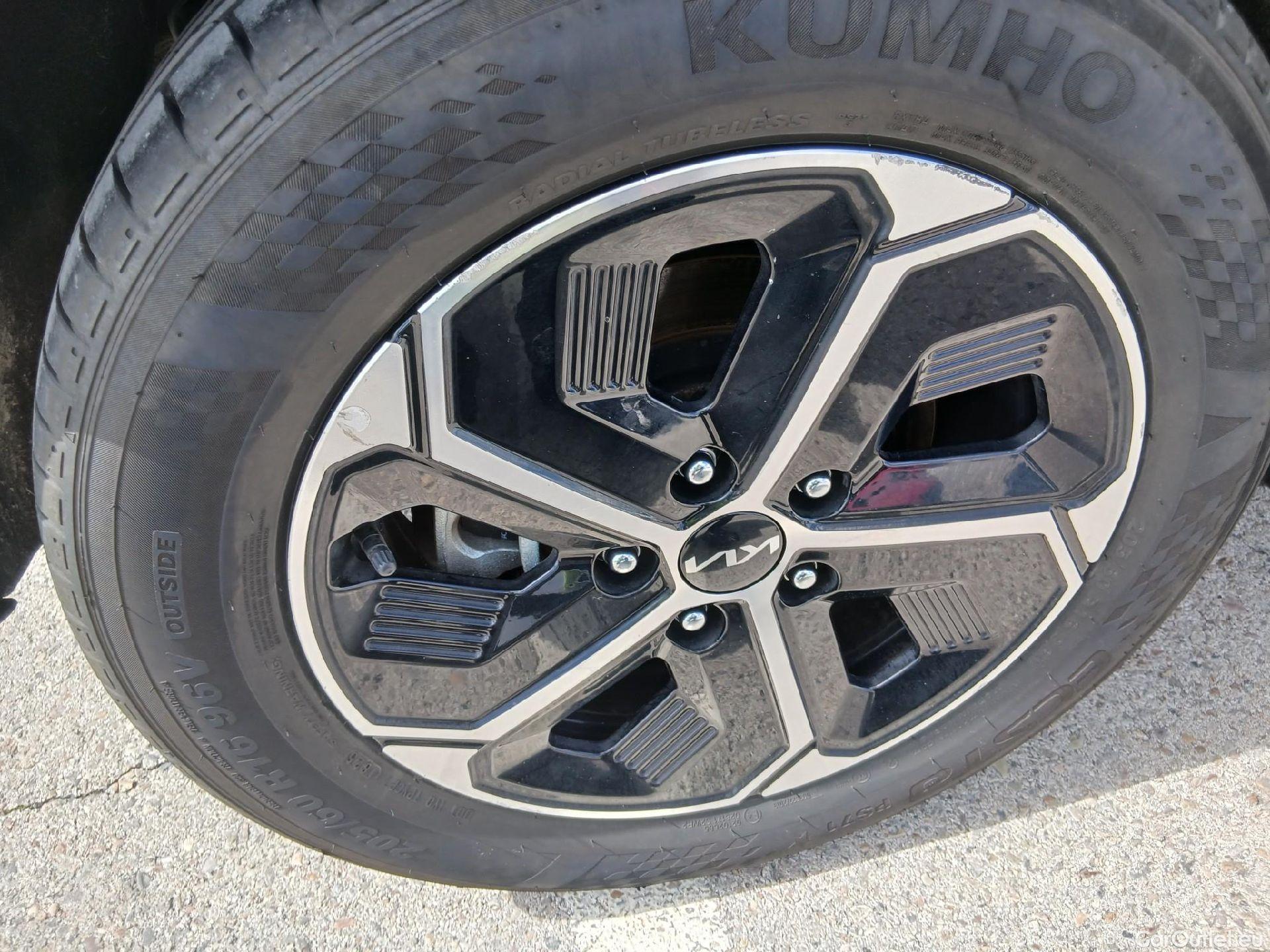  KIA  Niro KIA  / 2022 / 5P / crossover 1.6 GDi PHEV 135kW (183CV) Drive #30