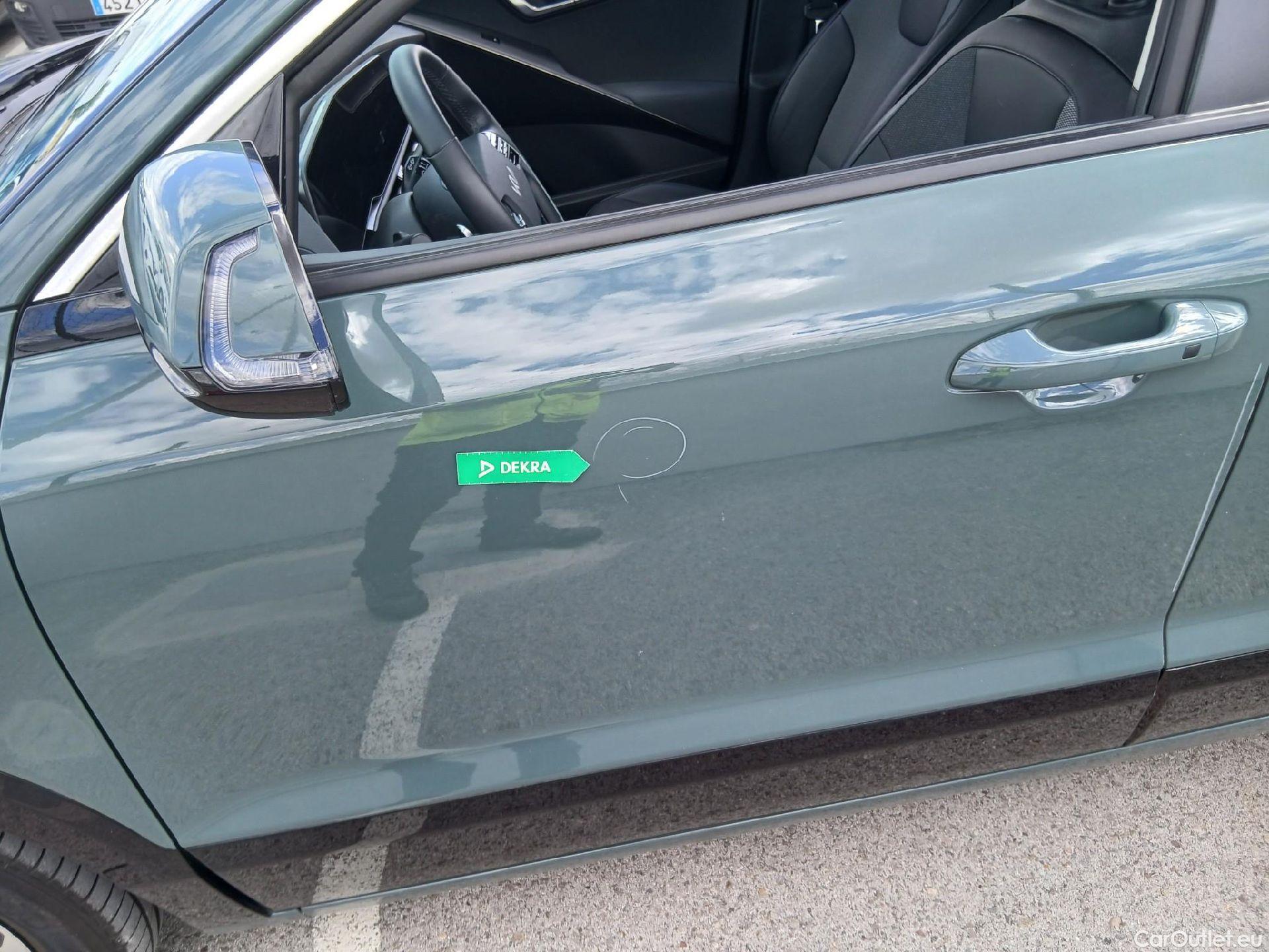  KIA  Niro KIA  / 2022 / 5P / crossover 1.6 GDi PHEV 135kW (183CV) Drive #13