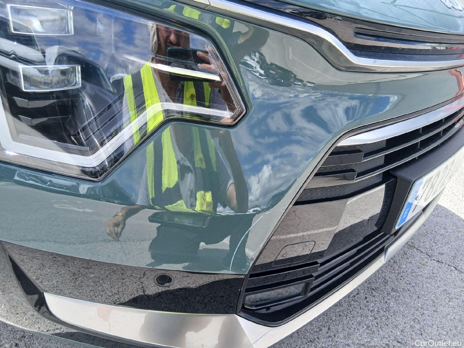  KIA  Niro KIA  / 2022 / 5P / crossover 1.6 GDi PHEV 135kW (183CV) Drive #5