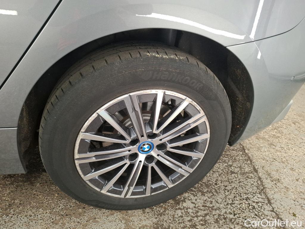  Bmw  2 Tourer BMW Série 2 Active Tourer / 2021 / 5P / monospace 225e xDrive 245ch Business Design DKG7 #20