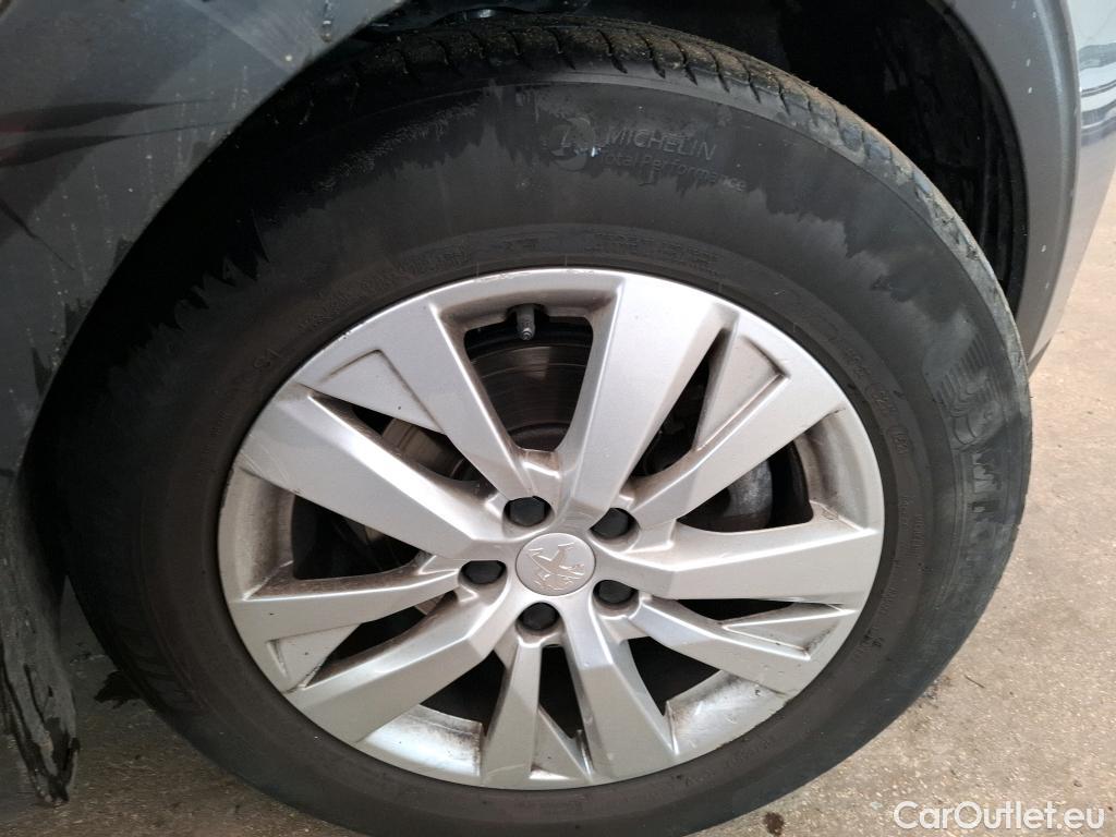  Peugeot  5008  Active Business 1.2 PureTech 130CV BVA8 7 Sieges E6d #21