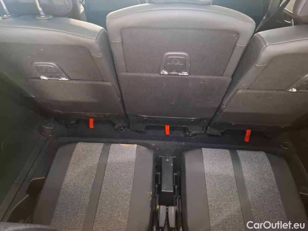  Peugeot  5008  Allure Business 1.2 PureTech 130CV BVA8 E6d #1