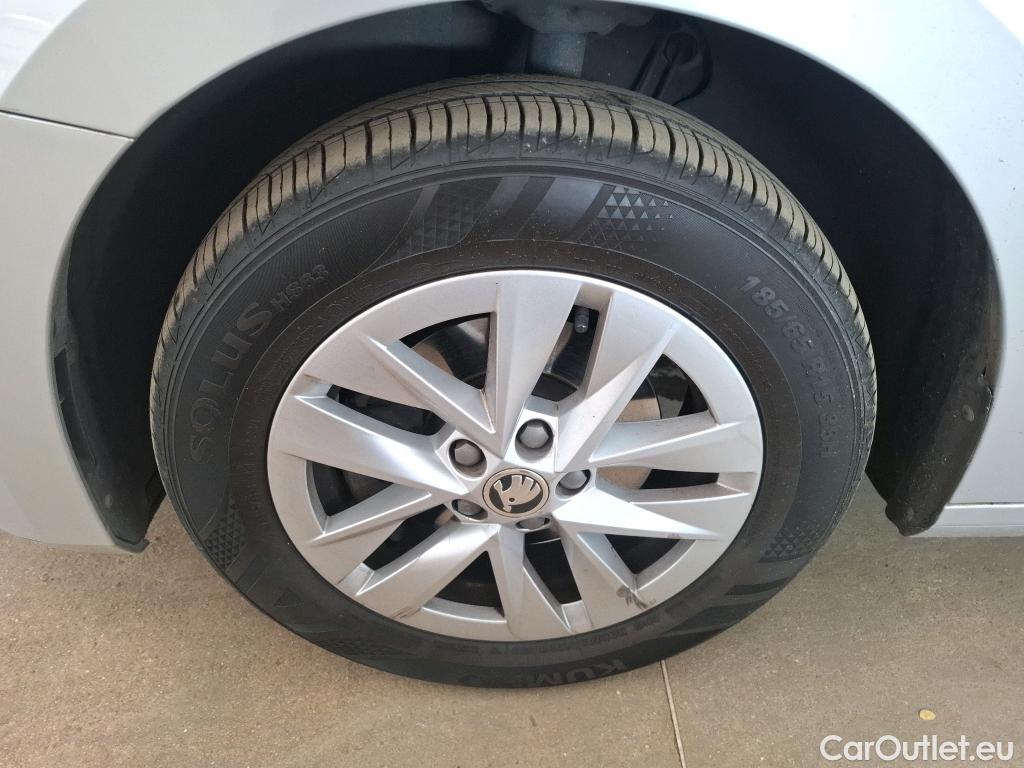  Skoda  Fabia  Ambition 1.0 TSI 110CV BVA7 E6d #33