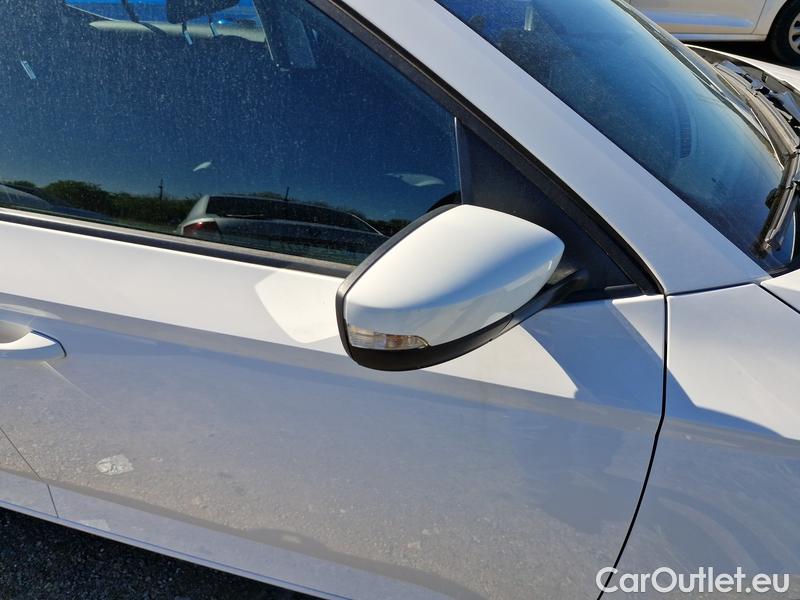  Skoda  Fabia  3 (2015)  1.0MPI 44 Active #25